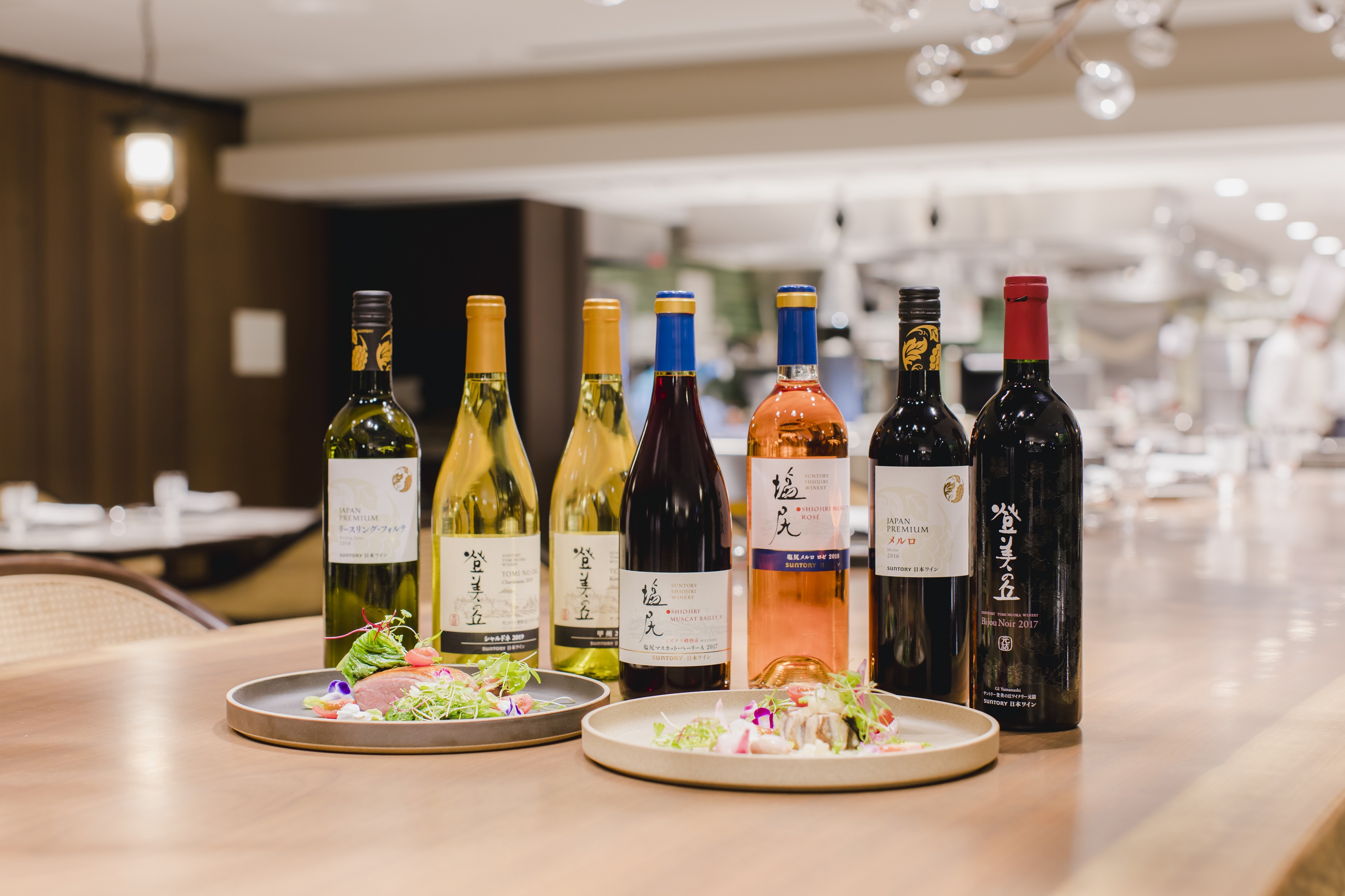 【サントリー × 京都悠洛ホテル Mギャラリー】 国内有数のワイナリーや日本固有のぶどう品種を使ったワインとのマリアージュが楽しめる ワインプロモーション「国産ワインエクスペリエンス」