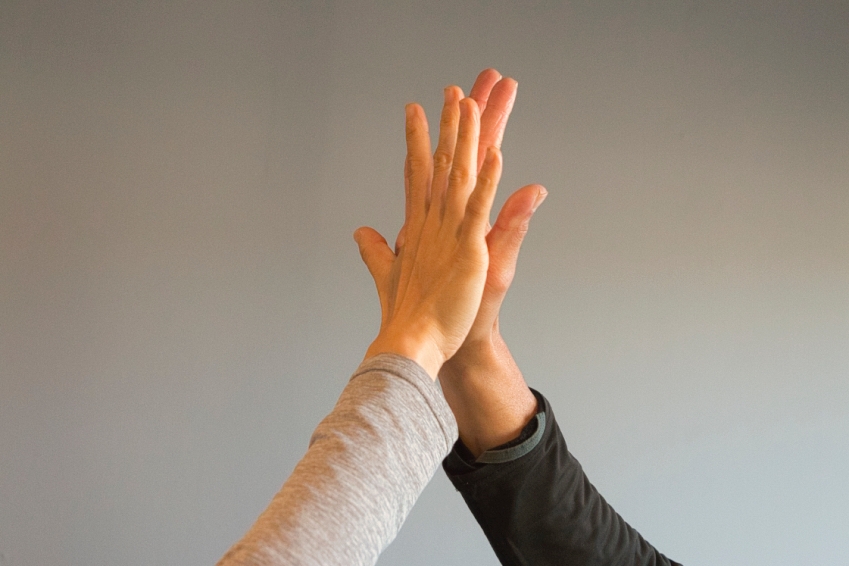 ひととひとを繋ぐ