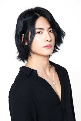 PARK HA/パク ハ 1998.5.21生まれ 179cm、B型