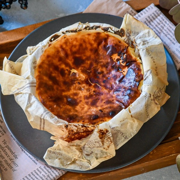 〈燠火 Kawaguchi∴〉大人のチーズケーキ