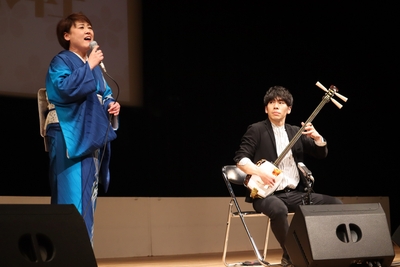 唄づけ