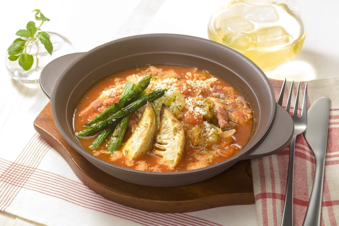 やわらか春キャベツの鍋ハンバーグ(ロールキャベツ風)