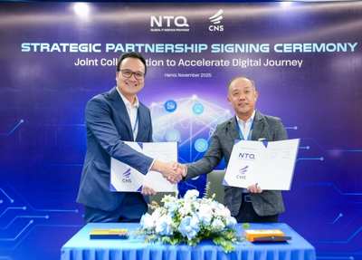 NTQ社 President and CEO Pham Thai Son(左)、シイエヌエス社 代表取締役社長  関根 政英(右)