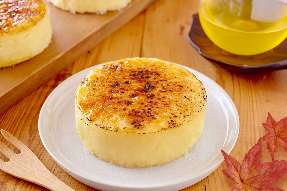 「鎌倉屋チーズケーキ ～キャラメリゼ～」イートイン用(お茶付き)/850円(税込)