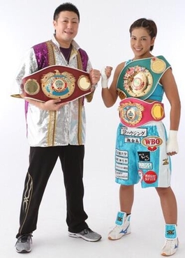 (左)野上真司氏と(右)好川菜々選手