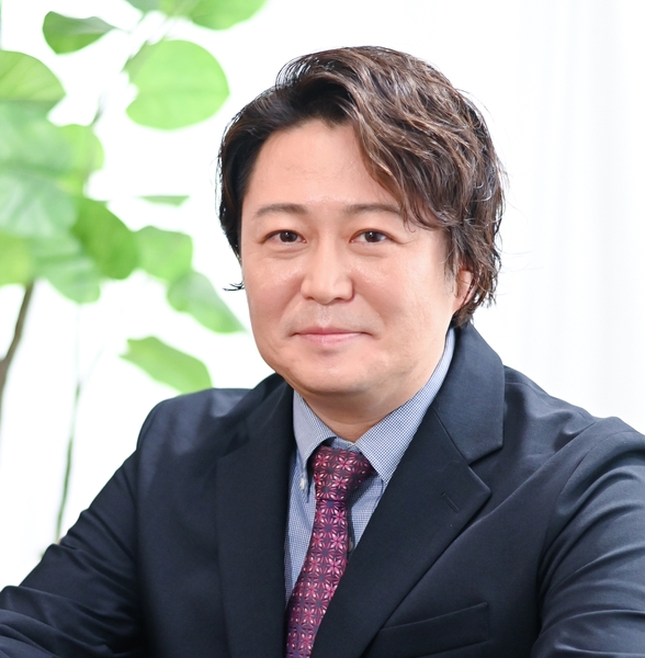 管理本部 経営企画部 部長 古谷野 亮