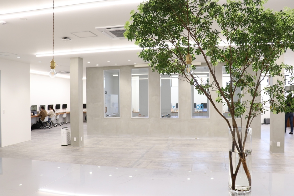 キャリラボ2階のオフィス部分