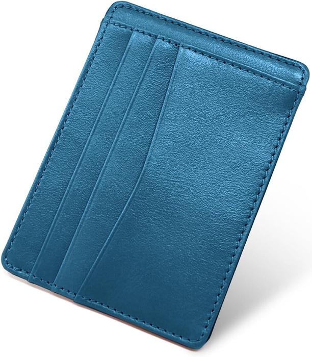 おしゃれ好きが持ちたいリッチブルー