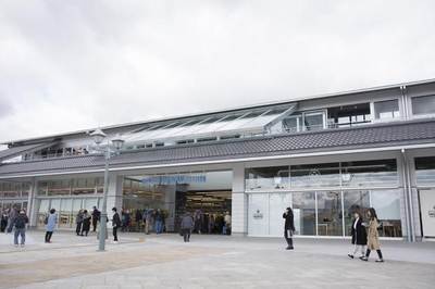 JR尾道駅1F「おのまる商店」にてオープン