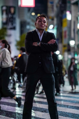 新居すぐる