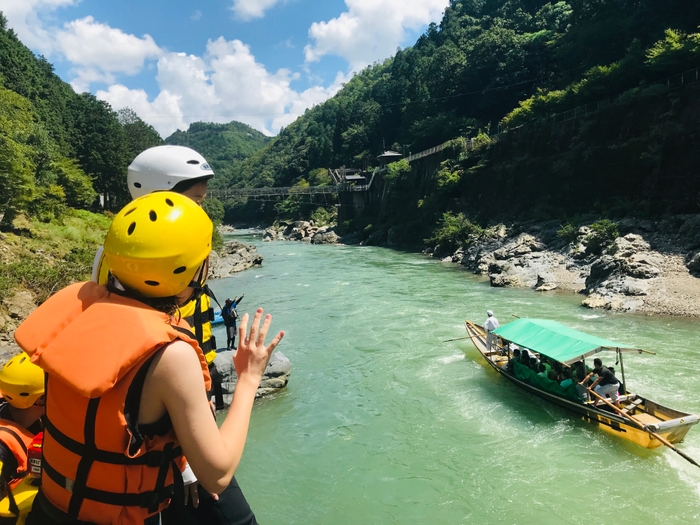 岩の上からいってらっしゃい