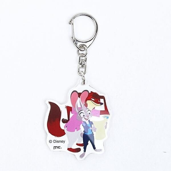 ディズニーの人気作品ズートピアのアクリルキーホルダー
