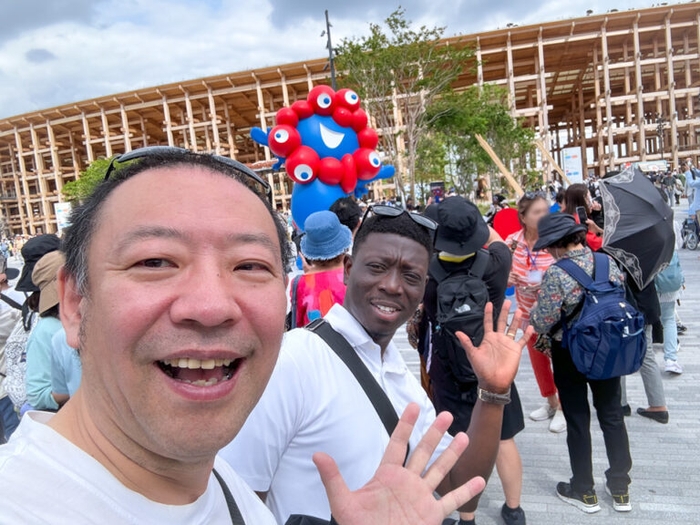 開幕直後ミャクミャク様と