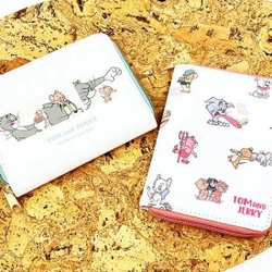 トムとジェリーのポーチはユニーク。ボトルデザインなんて。