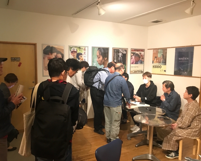 元町映画館サイン会、押し寄せる昭和の特撮ヒーローファン