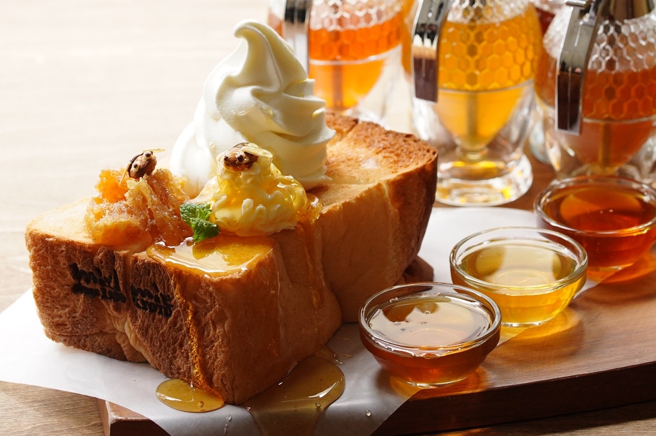 13種類のはちみつ食べ比べ ミールミィの贅沢ハニートースト