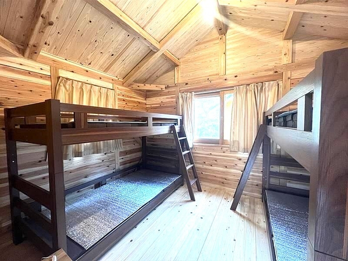 1サイト最大5名まで宿泊可能