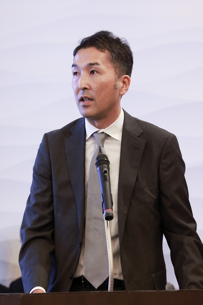 営業部長　間宮篤