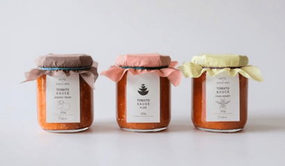 トマトソース きのこ当帰（左）、プレーン（中央）、 柚子はちみつ（右）