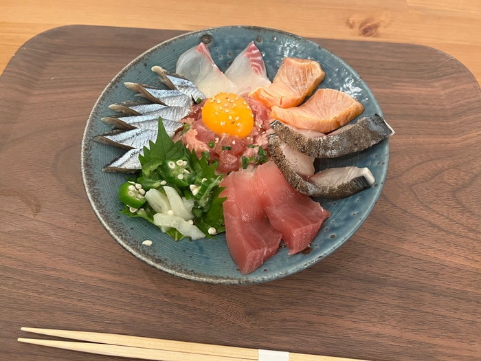 おまかせ海鮮丼　並