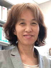 ▲講師 山本文子 教授 大学院理工学研究科 国際理工学専攻