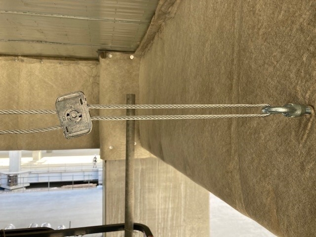 施工端部写真(留め付け金具:ロッカブルプラス)