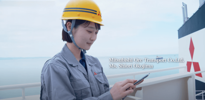 航海中の船上でもインターネットやSNSが自在にできます!