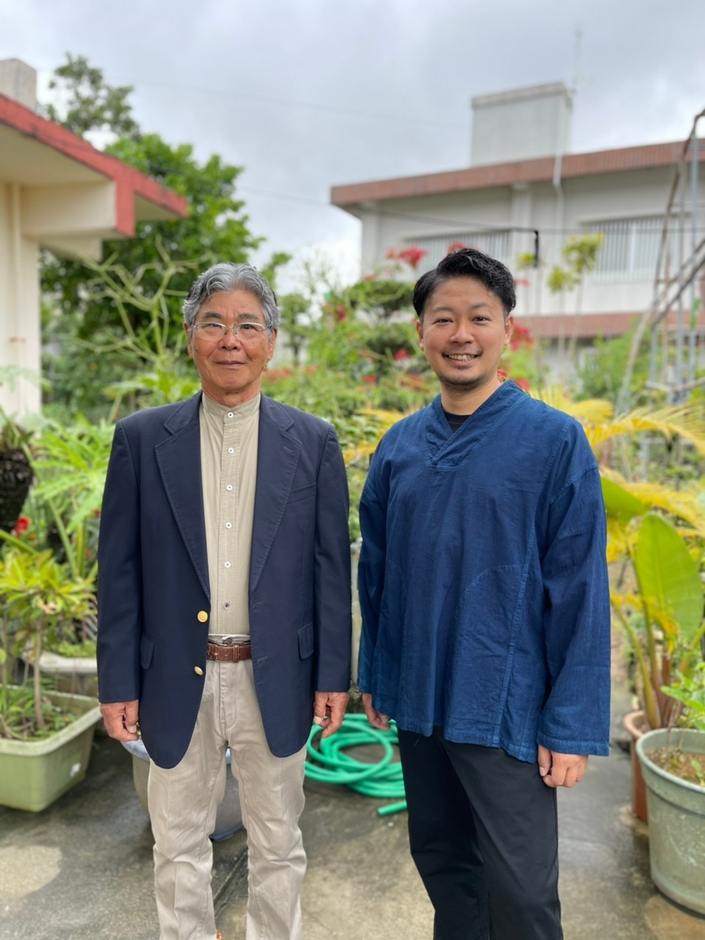 上原と大家さんの具志さん