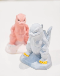 「ニジゲンノモリ」が、「ゴジラ襲来！あべのハルカス頂上決戦」に出店！ 『ゴジラ・モスラ素焼き色塗り体験』inあべのハルカス展望台「ハルカス300」
