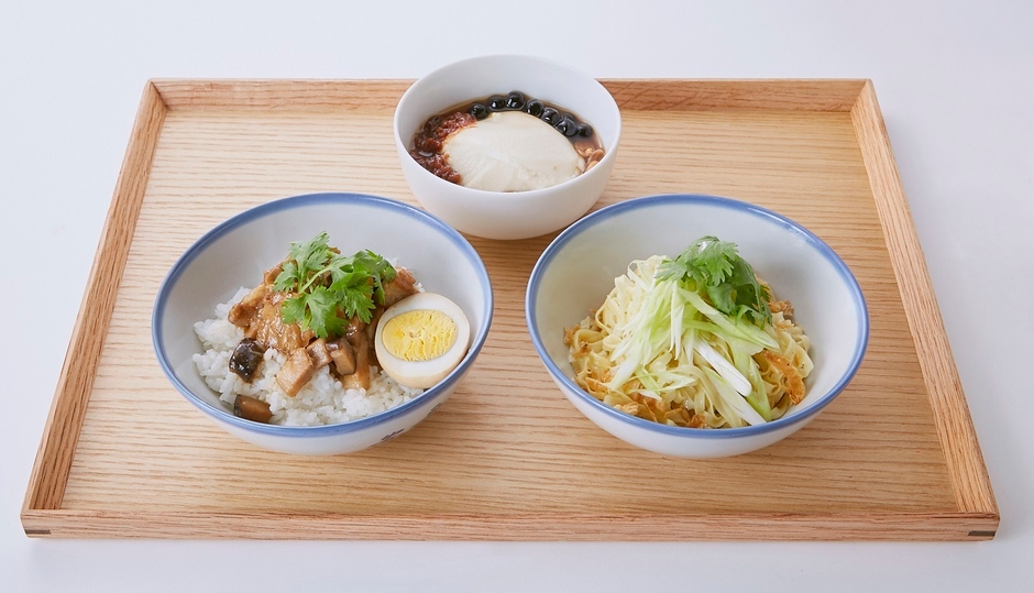 ルーロー飯セット（ルーロー飯、まぜ麺、ミニ豆花）