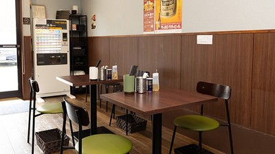 テーブル席