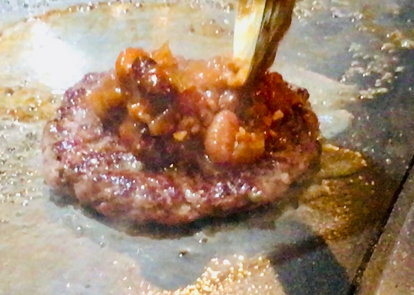 肉や塩コショウの香りまでダイレクトに!