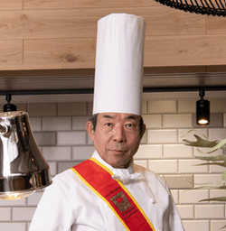 高階 孝晴氏