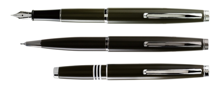 ミリタリーグリーン