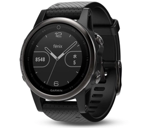 GARMINは、マルチスポーツウォッチ『fenix5』シリーズから 「fenix5s」新モデル2機種を8月8日（火）より発売