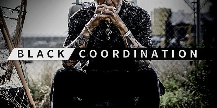 夏でも黒が着たいメンズ必見。コーデの法と色合わせを解説