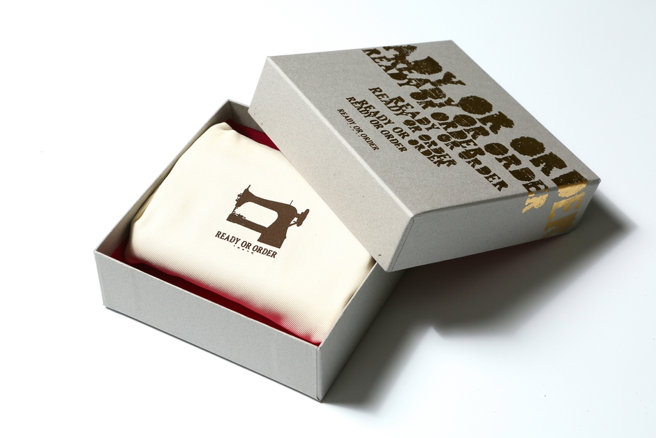 感謝の気持ちを込めて専用ボックスに入れてお届け