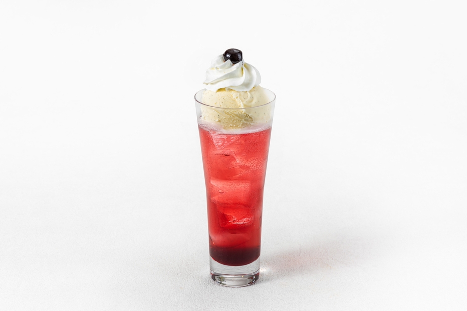 アマレーナチェリークリームソーダ