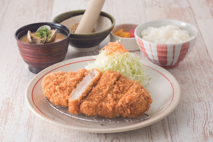 ロースかつランチ150ｇ　1,130円（税抜）