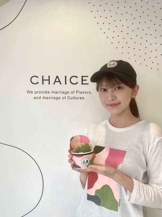 <スタッフ画像2>