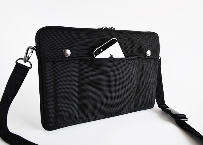 裏面にポケット