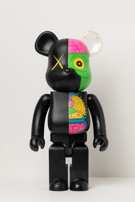 SENSE MAGAZINE KAWS Collection Sale /《BE@RBRICK KAWS DISSECTED 1000% (BLACK) 》KAWS