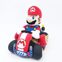 大人気ゲーム「マリオカート」のぬいぐるみ。勢いあるデザインに存在感抜群です。