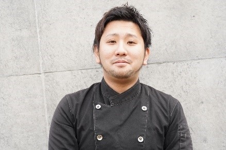 ヴィーガンスイーツ研究所 所長 佐和 大輔