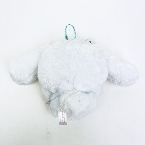 シナモンロールのぬいぐるみ