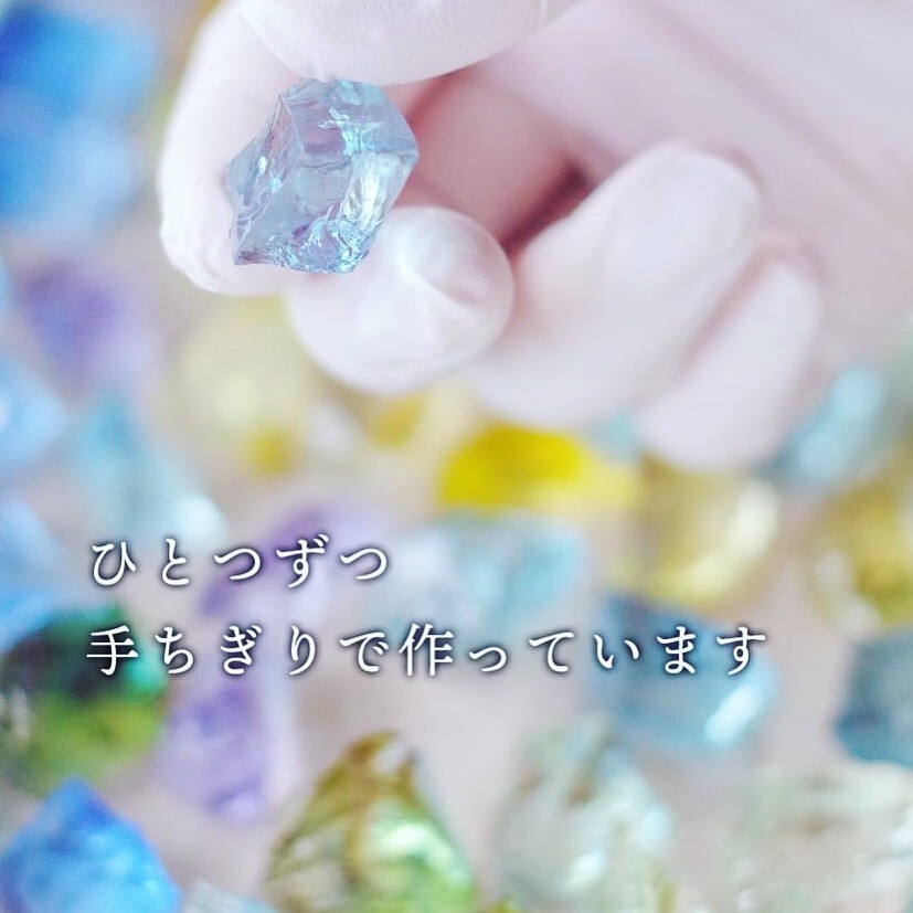 ひとつずつ手ちぎりしています