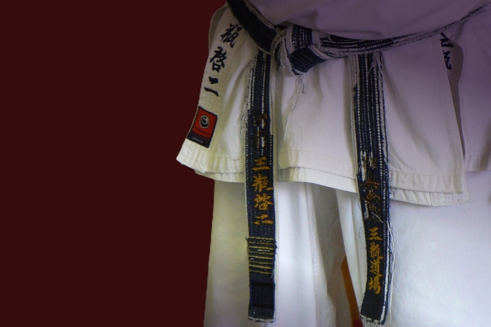 三瓶啓二師範帯