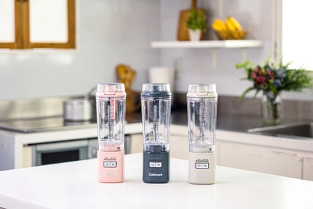 コードレスで使いたい時にどこでも手軽に 混ぜ残しゼロのスムージー機能を搭載 クイジナート「コードレス パーソナルブレンダー」 2025年12月上旬発売