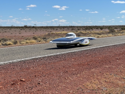 工学院大学ソーラーチーム、世界大会を完走した7号機「CYGNUS」で挑む