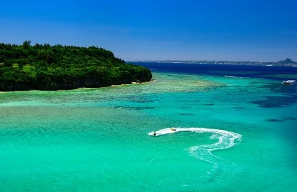 どこまでも広がる絶景の美ら海／沖縄県国頭郡本部町瀬底